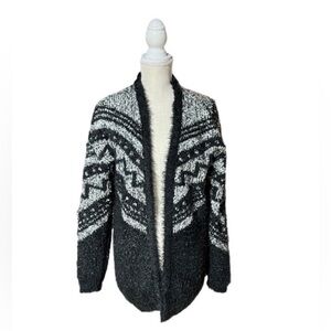 Hayden‎ Aztec/Tribal print open front sweater